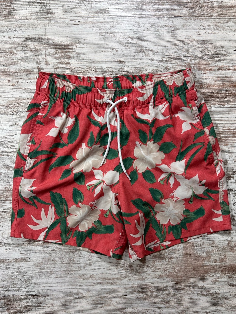 Men’s Hollister 4-way stretch swim trunks mesh lined size XS Floral
